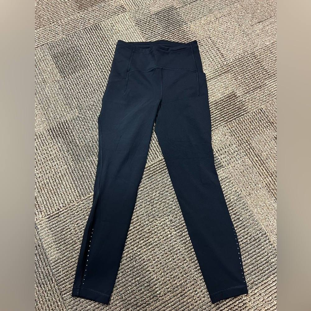 Lululemon Swift Speed High-Rise Tight 25”, Black, Size 6